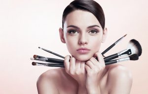 Leia mais sobre o artigo Mercado de cosméticos oferece serviços aos clientes