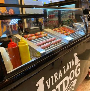 Leia mais sobre o artigo Vira Lata Hot Dog chega ao Passeio das Águas Shopping