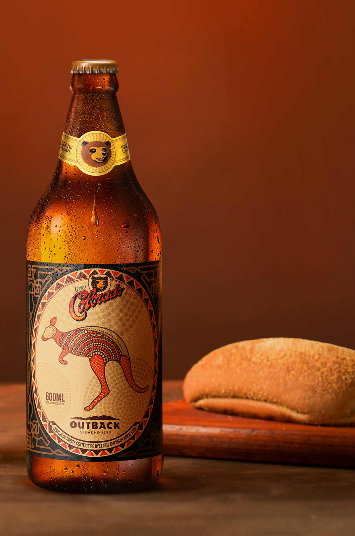 No momento você está vendo Outback celebra Carnaval com cerveja exclusiva pela metade do preço