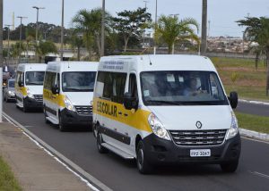Leia mais sobre o artigo Vans escolares pedem para fazer transporte alternativo em Goiânia
