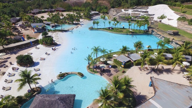 No momento você está vendo Hot Park é o 3° parque aquático mais visitado da América Latina e está no top 10 mundial