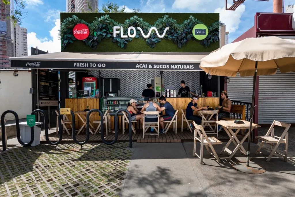 Leia mais sobre o artigo Flow Fresh TO GO: Franquia goiana de comida saudável chega a SP