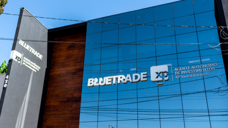 No momento você está vendo BlueTrade incorpora goiana LHx  Investimentos