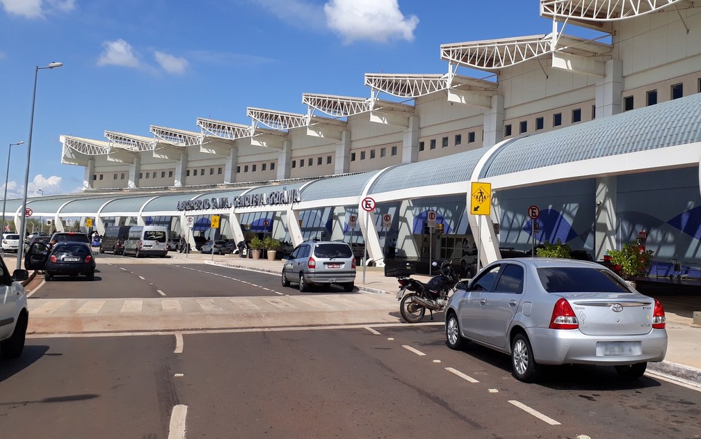 Leia mais sobre o artigo Aeroporto Internacional de Goiânia vai a amanhã (7)