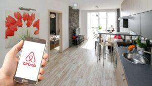 Leia mais sobre o artigo Decisão do STJ determina que condomínio pode proibir aluguel via Airbnb