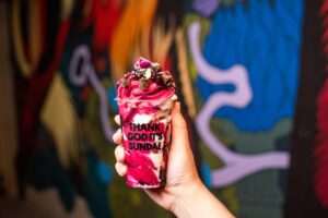 Leia mais sobre o artigo Ian Baiocchi inaugura Alata Soft e traz sorvete expresso, sundaes e milkshakes como protagonistas