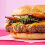 Ian Baiocchi expande o Burger for a Day e abre espaço físico em Goiânia