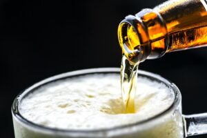Leia mais sobre o artigo Dia da Cerveja: Bebida que é preferência nacional tem dia próprio