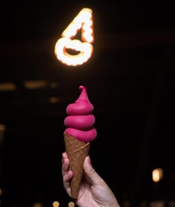 Leia mais sobre o artigo Dia do Sorvete: Alata Soft resgata memória afetiva com sorvete expresso