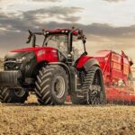 Pivot apresenta trator da Case IH e anuncia nova loja em Formosa