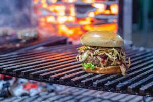 Leia mais sobre o artigo Festival Burger Time vai eleger o melhor hambúrguer e sanduíche de Goiânia