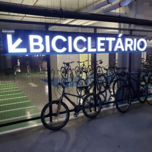 Leia mais sobre o artigo Goiânia Shopping inaugura novo bicicletário com pontos de recarga para bikes e patinetes elétricos