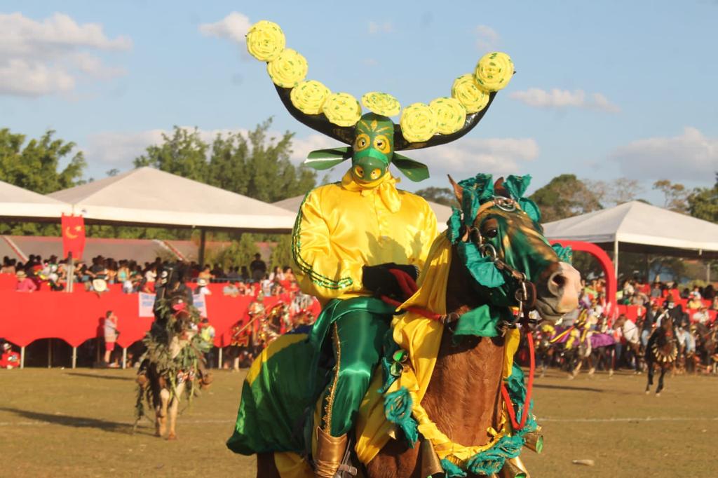 Leia mais sobre o artigo Festa das Cavalhadas em Pirenópolis é primeira colocada em premiação internacional