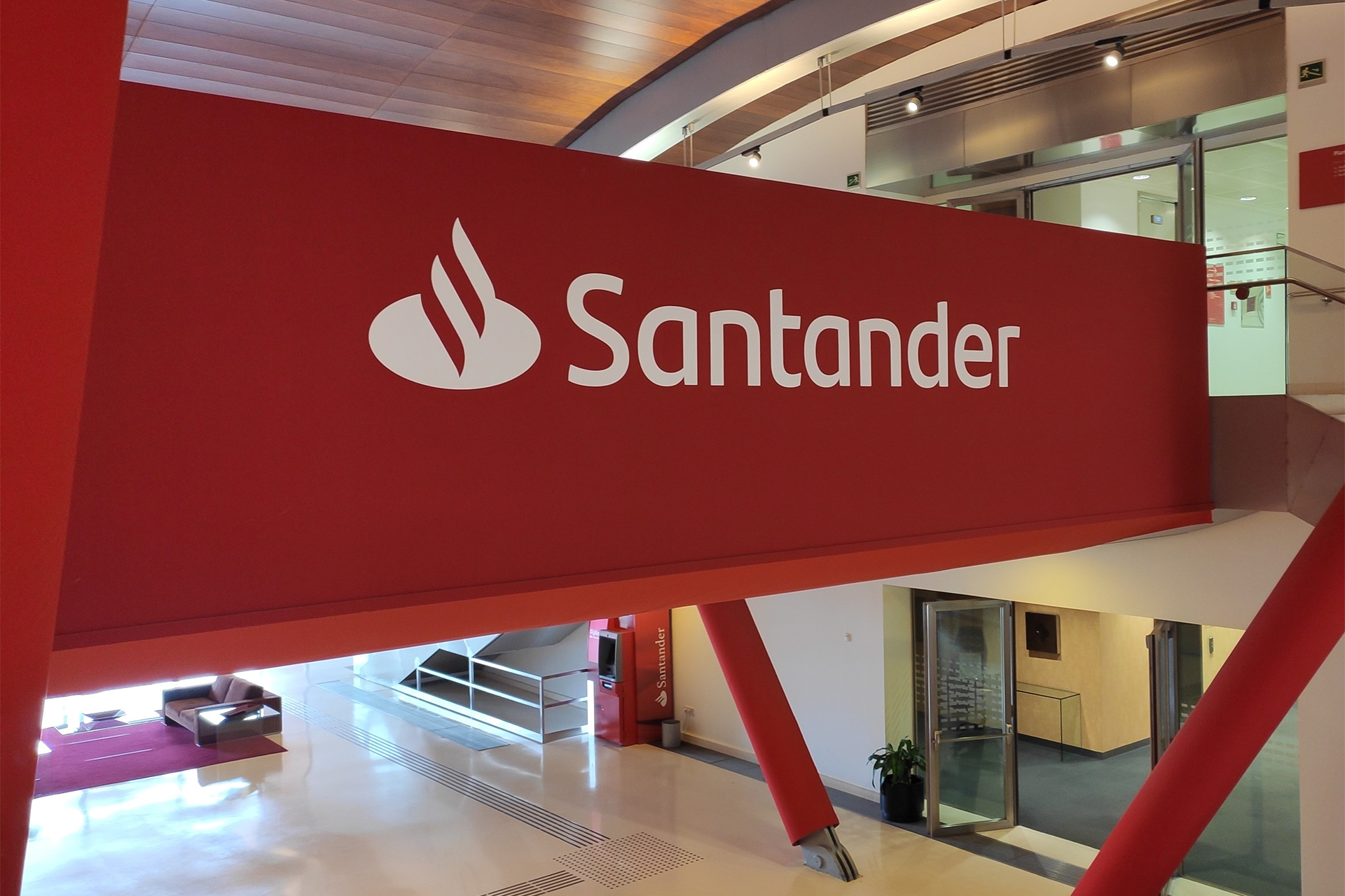 Leia mais sobre o artigo Em expansão no estado, Santander abre vagas de emprego em Goiás