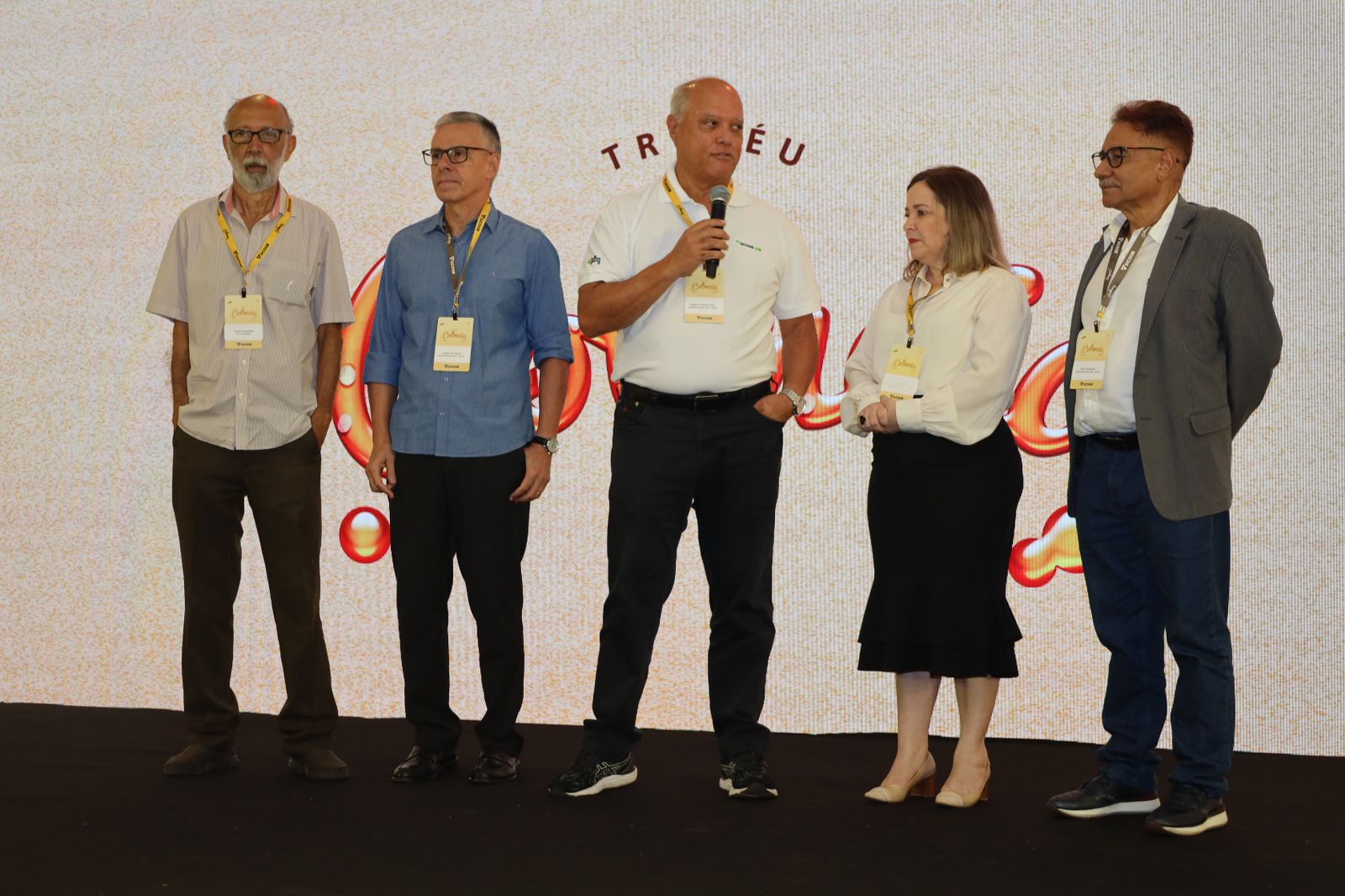 No momento você está vendo Troféu Colmeia: Central Sicoob Uni reconhece o desempenho das cooperativas