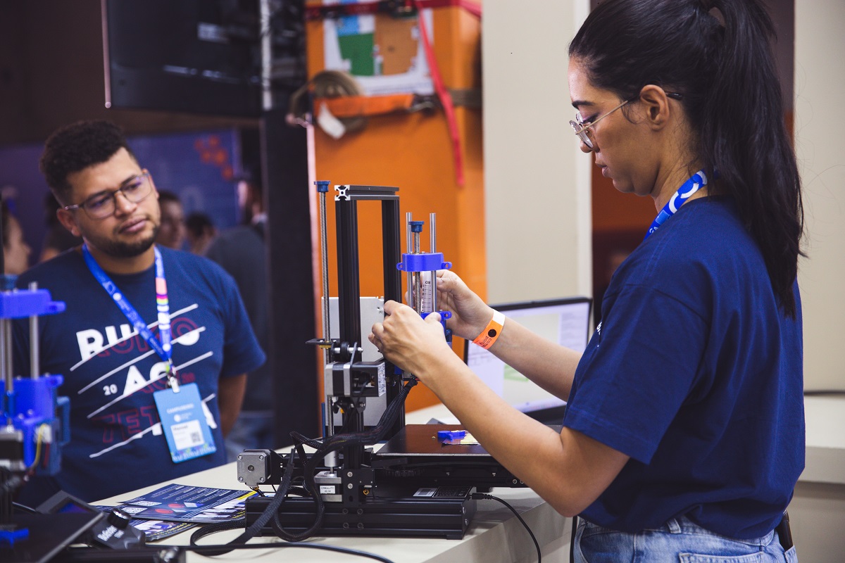 Leia mais sobre o artigo Campus Party Goiás: Competição Gastronômica 3D e Desfile de Moda Tecnológica são os destaques de 2023