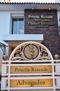 Leia mais sobre o artigo Advogada Priscila Rezende inaugura novo escritório com seu nome