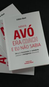 Leia mais sobre o artigo Autor goiano lança, nesta quinta-feira (28), o livro Minha Avó era Coach e Eu não Sabia