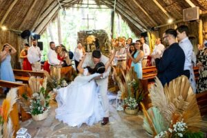 Leia mais sobre o artigo Destination Wedding: tendência que une casamento e viagem ganha novos formatos no Rio Quente Resorts