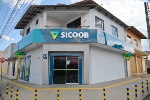 Leia mais sobre o artigo Sicoob UniCentro Br amplia presença física em Goiás e inaugura agências em Trindade e Hidrolândia