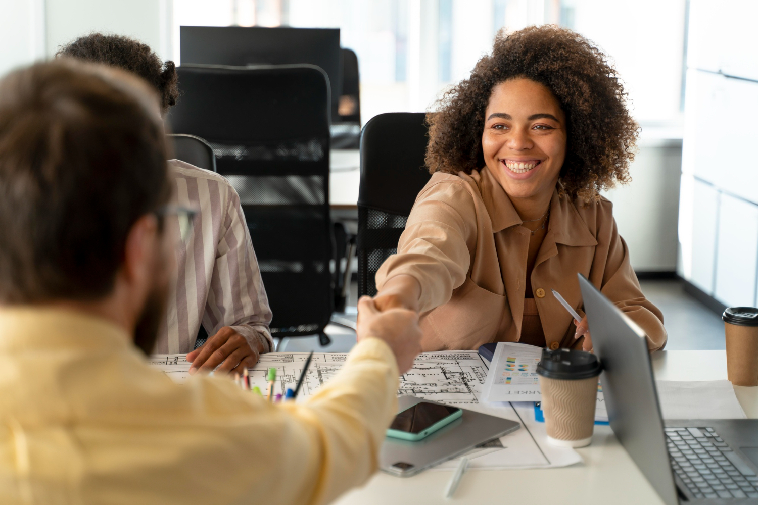 Leia mais sobre o artigo Primeira semana no emprego: 5 passos para um início promissor