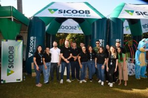 Leia mais sobre o artigo Voluntários do Sicoob UniCentro Br doam mais de 1800 horas em programa de benefício social
