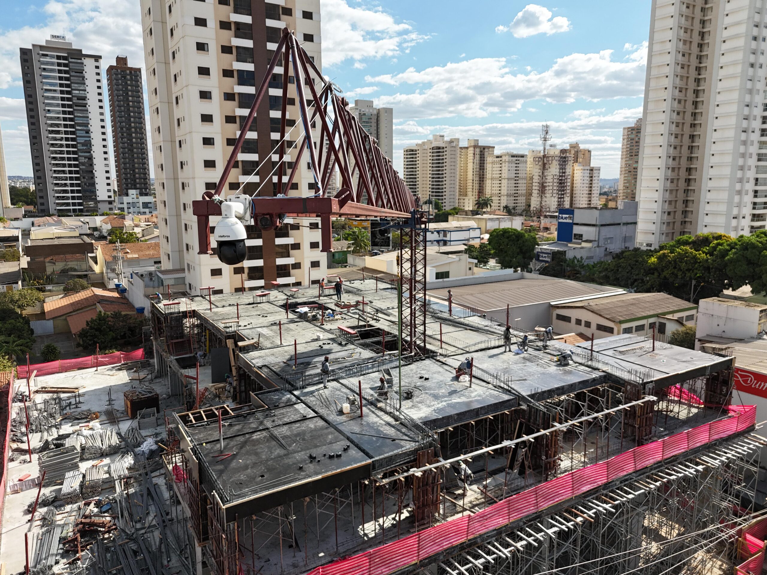 No momento você está vendo Terral Incorporadora aposta em tecnologia visual para manuseio de grua