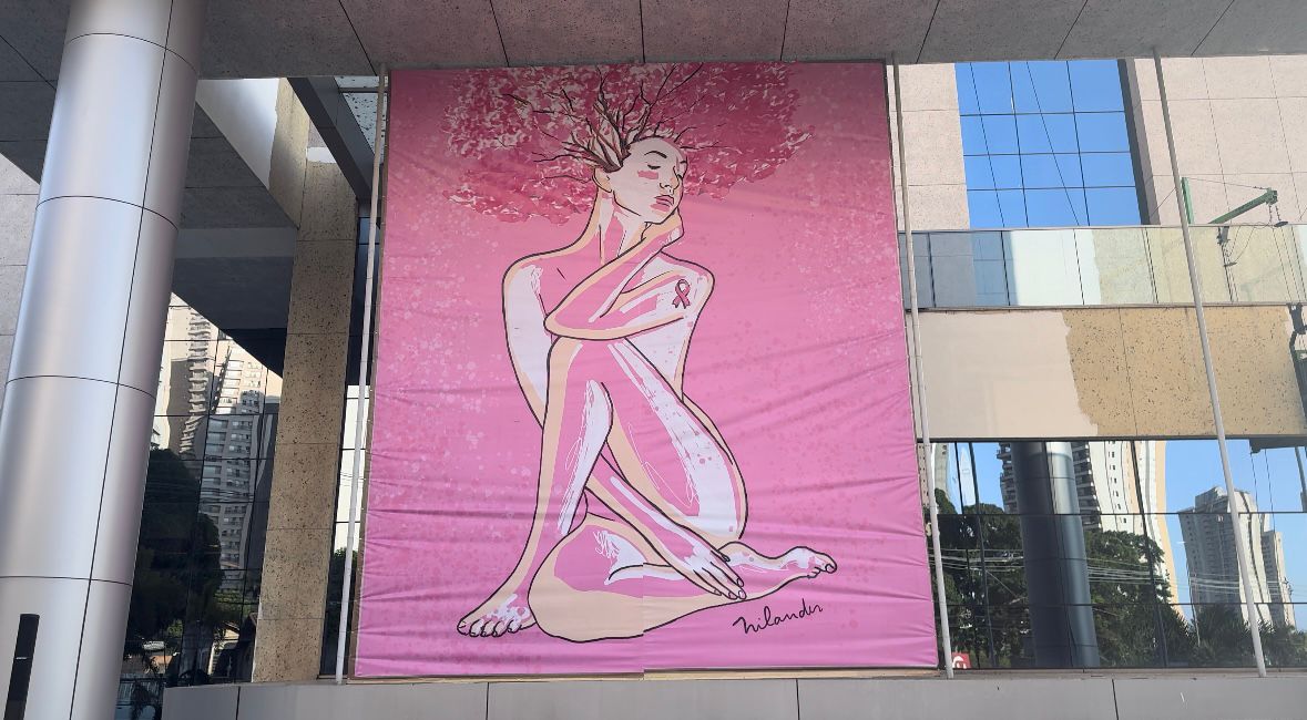 Leia mais sobre o artigo Hotel Transamerica Collection recebe arte em homenagem ao Outubro Rosa